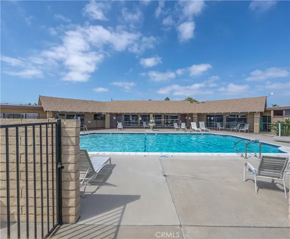319 Magpie Lane, Fountain Valley, California 92708