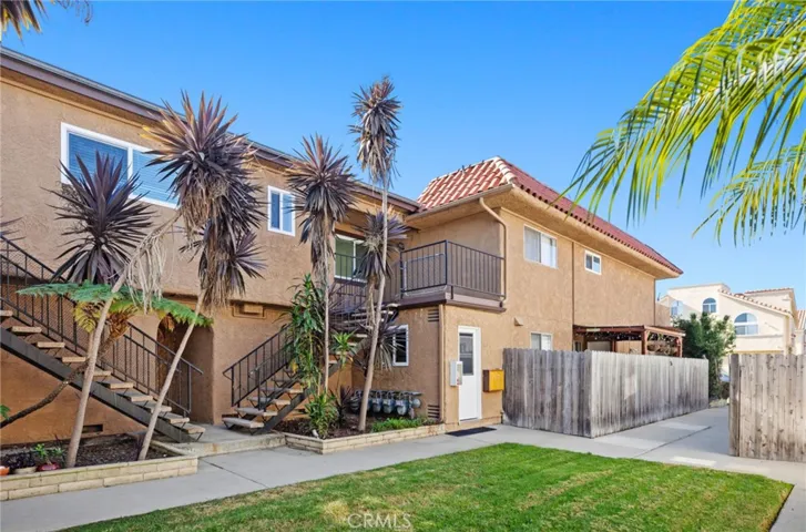 16822 Blanton Lane C, Huntington Beach, California 92649