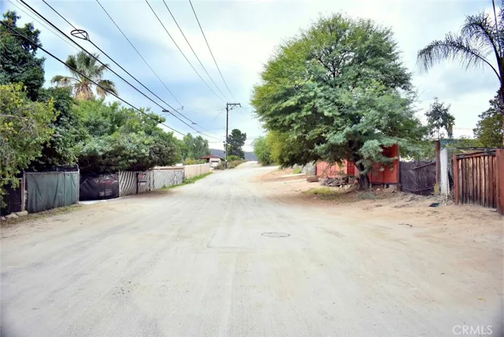 33805 El Centro Avenue, Hemet, California 92545