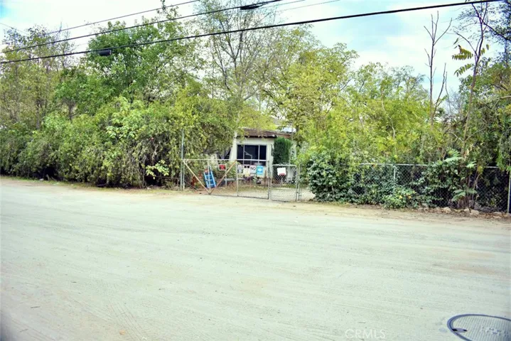 33805 El Centro Avenue, Hemet, California 92545