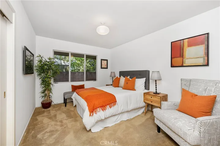 15963 Valley Wood Road, Sherman Oaks, California 91403