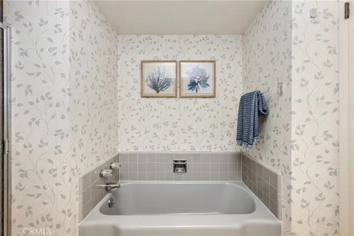 15963 Valley Wood Road, Sherman Oaks, California 91403