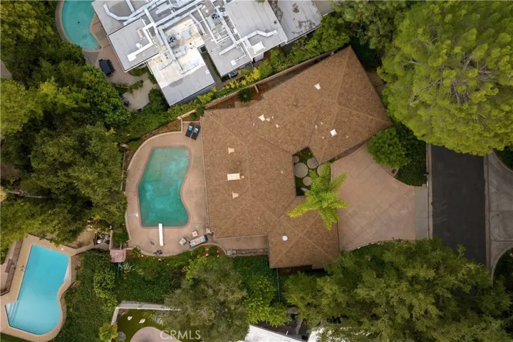 15963 Valley Wood Road, Sherman Oaks, California 91403