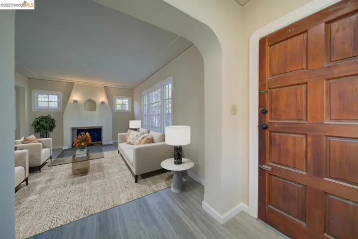 1315 E 26th St, Oakland, California 94606