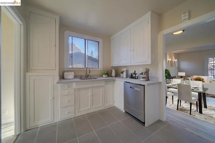 1315 E 26th St, Oakland, California 94606