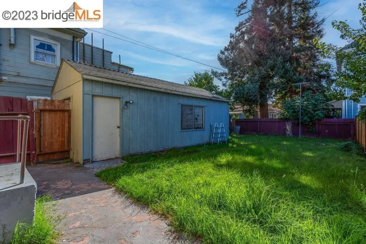 1315 E 26th St, Oakland, California 94606