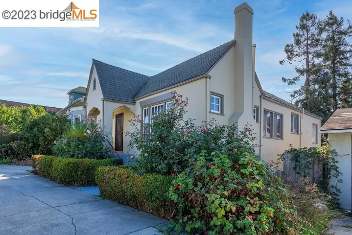 1315 E 26th St, Oakland, California 94606