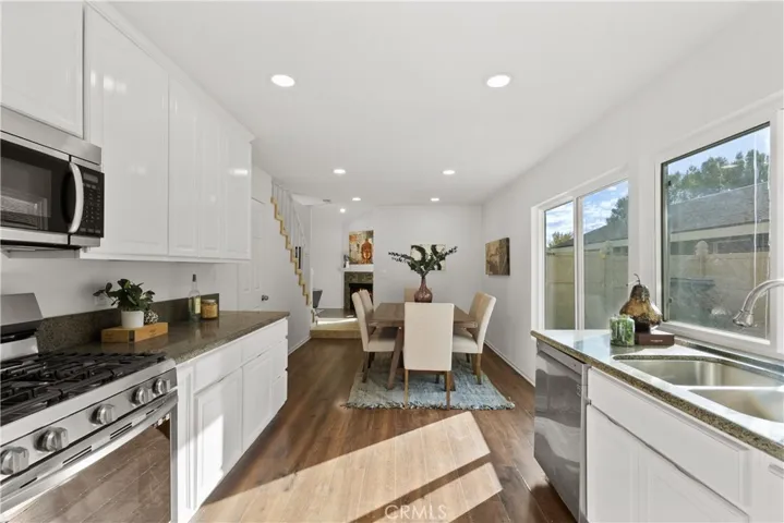 6855 Maynard Avenue, West Hills, California 91307