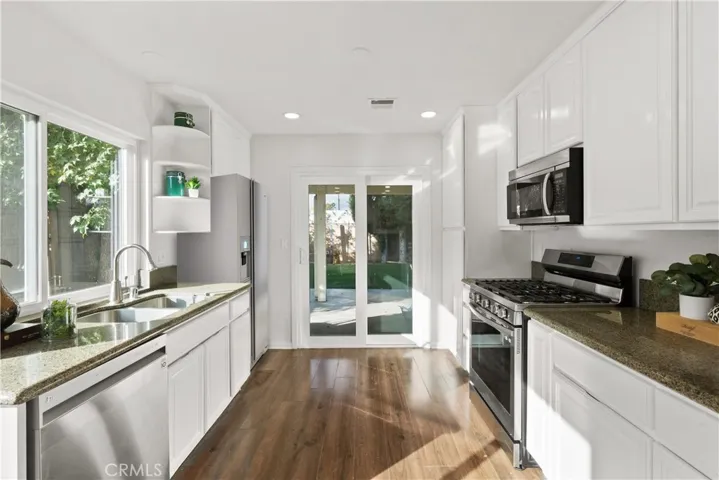 6855 Maynard Avenue, West Hills, California 91307