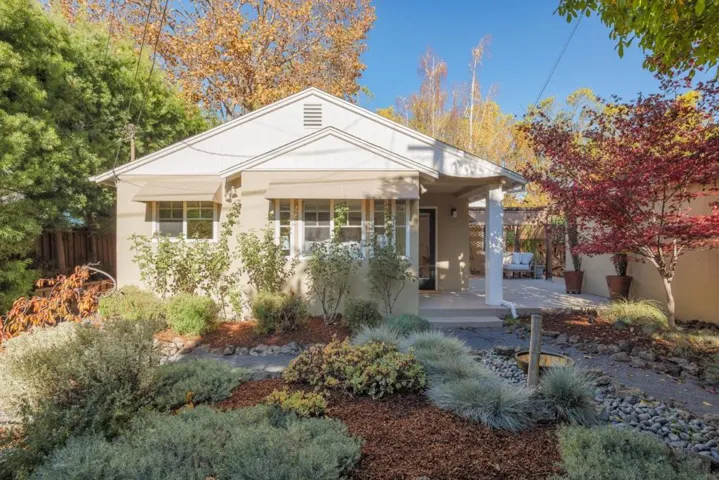 355 Iris Way, Palo Alto, California 94303