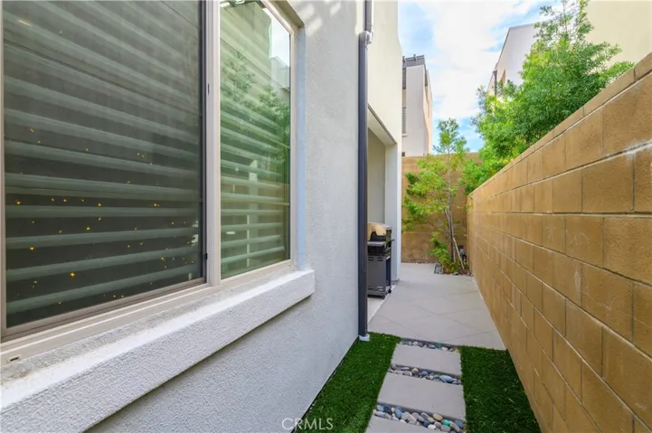 112 Menkar, Irvine, California 92618
