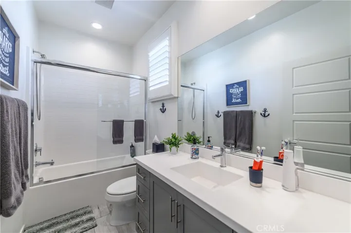 112 Menkar, Irvine, California 92618