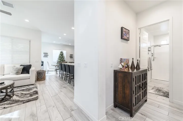 112 Menkar, Irvine, California 92618