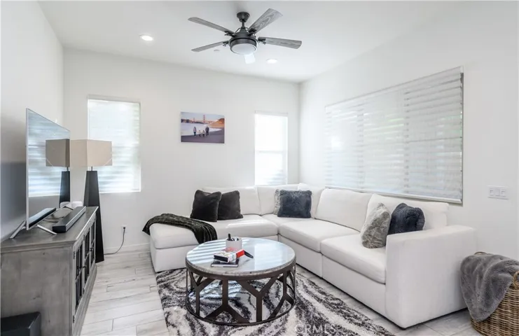 112 Menkar, Irvine, California 92618