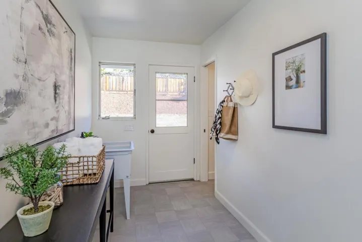 1755 Mora Court, Los Altos, California 94024