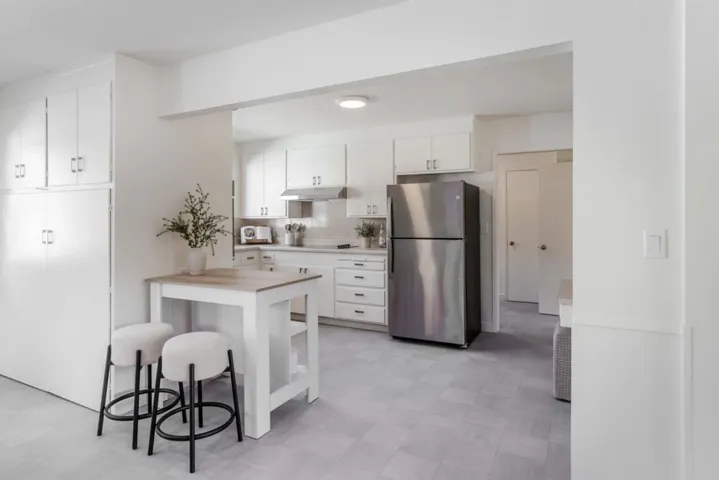 1755 Mora Court, Los Altos, California 94024