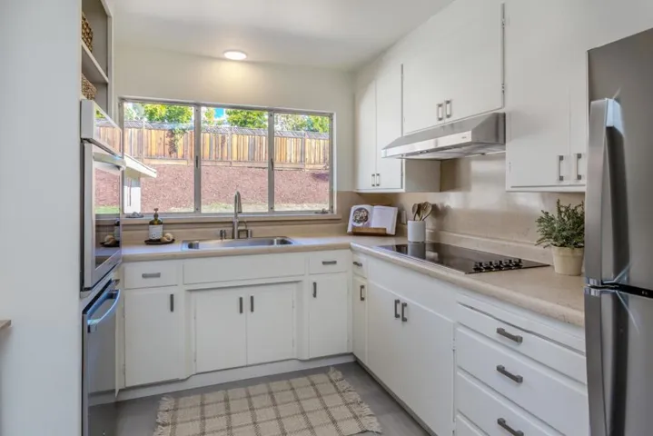 1755 Mora Court, Los Altos, California 94024