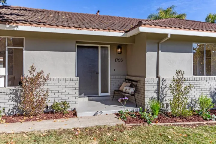 1755 Mora Court, Los Altos, California 94024