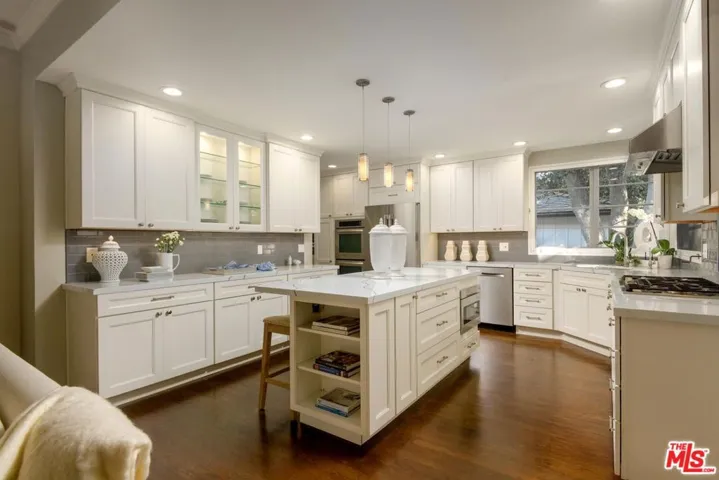 1545 1545 Ramona Lane, Santa Barbara, California 93108