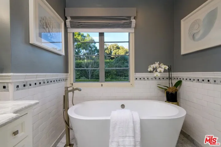 1545 1545 Ramona Lane, Santa Barbara, California 93108