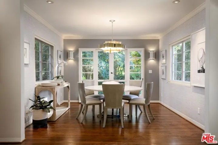 1545 1545 Ramona Lane, Santa Barbara, California 93108