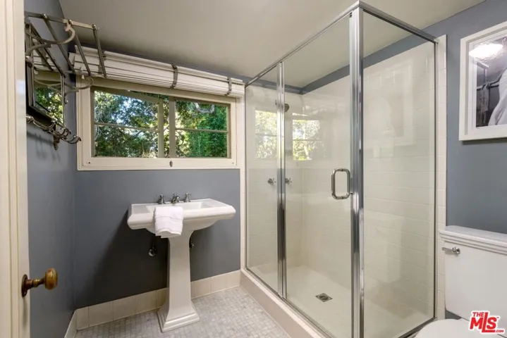 1545 1545 Ramona Lane, Santa Barbara, California 93108