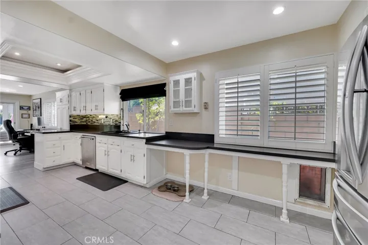 19950 Hemmingway Street, Winnetka, California 91306