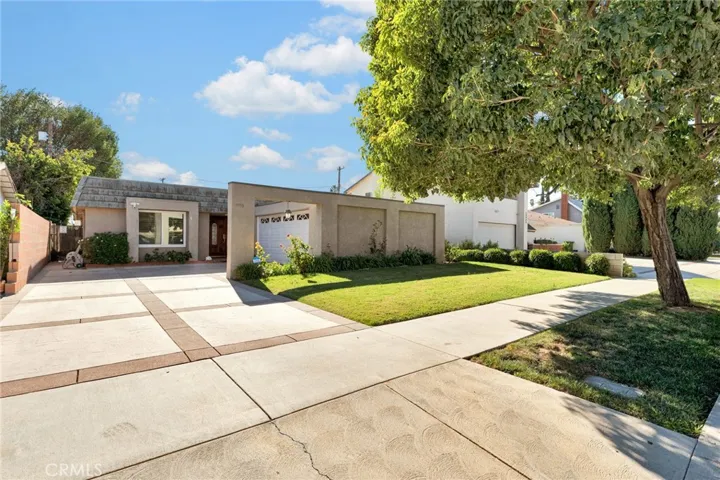19950 Hemmingway Street, Winnetka, California 91306