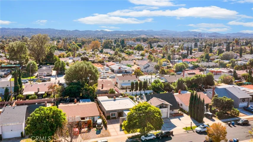19950 Hemmingway Street, Winnetka, California 91306