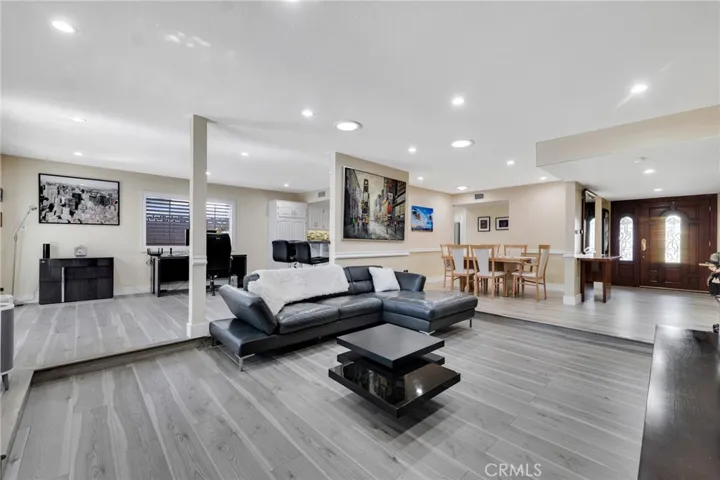 19950 Hemmingway Street, Winnetka, California 91306