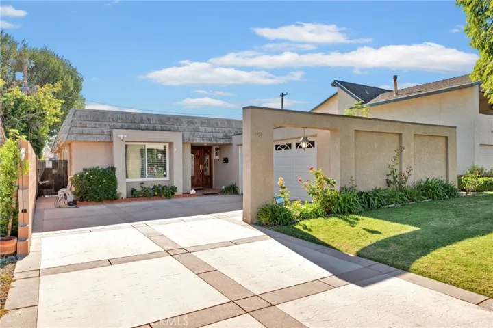 19950 Hemmingway Street, Winnetka, California 91306