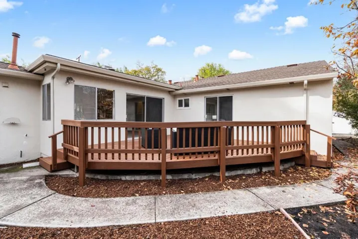 3815 Grove Avenue, Palo Alto, California 94303