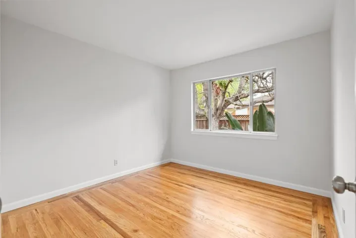 3815 Grove Avenue, Palo Alto, California 94303
