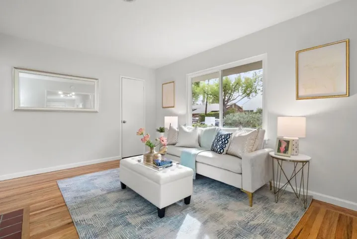 3815 Grove Avenue, Palo Alto, California 94303