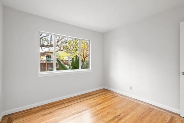 3815 Grove Avenue, Palo Alto, California 94303