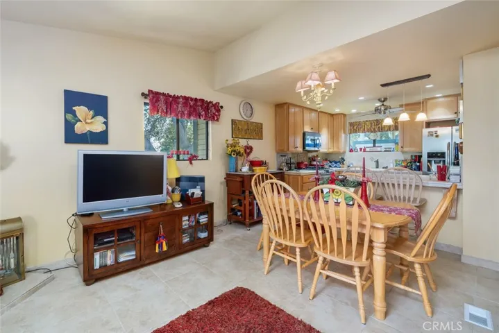3340 Rockview Place 6, San Luis Obispo, California 93401
