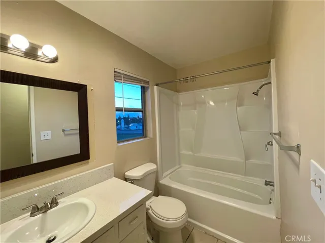 2013 Las Vegas Avenue 14, Pomona, California 91767
