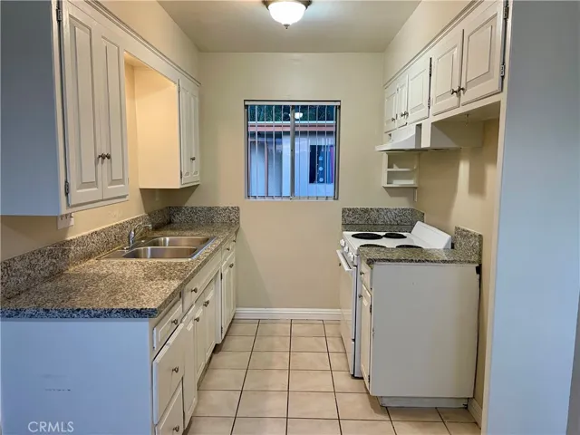 2013 Las Vegas Avenue 14, Pomona, California 91767