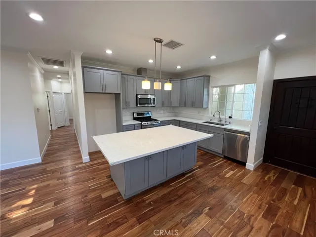 6728 Denmead Street, Lakewood, California 90713