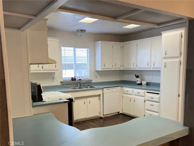 Kitchen and countertop