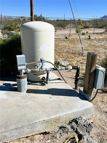 Well on a concrete platform