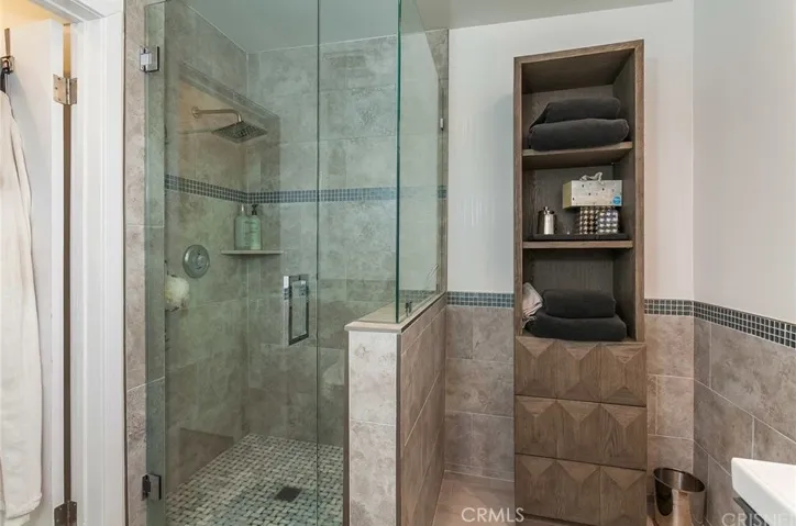 6236 Capistrano Avenue, Woodland Hills, California 91367