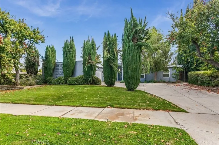 6236 Capistrano Avenue, Woodland Hills, California 91367