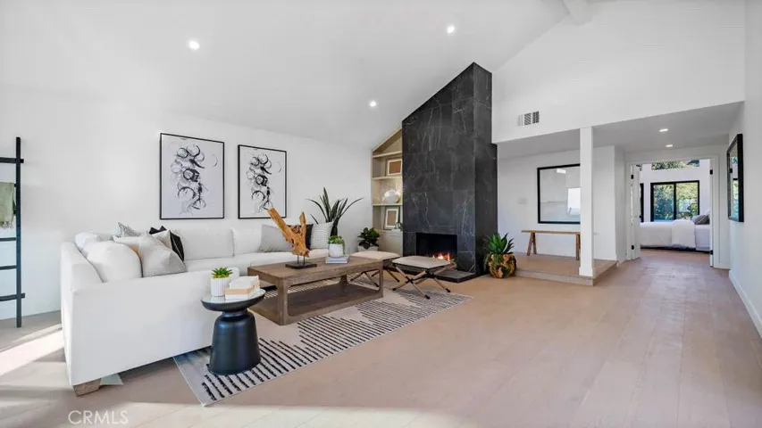 249 Calle Villario, San Clemente, California 92672