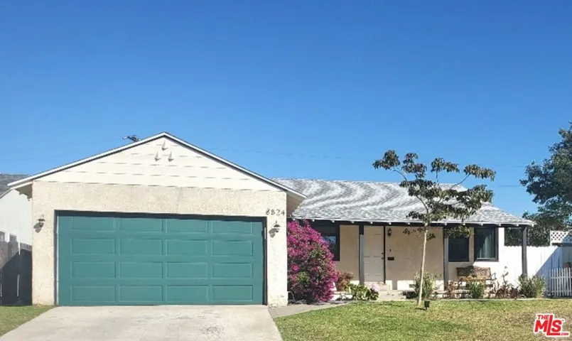8824 Glider Ave Exterior View