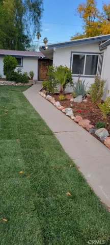 Front Walkway/Entrance