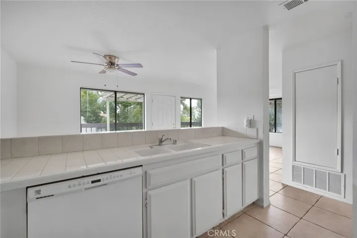 25687 Sycamore Pointe 3h, Lake Forest, California 92630