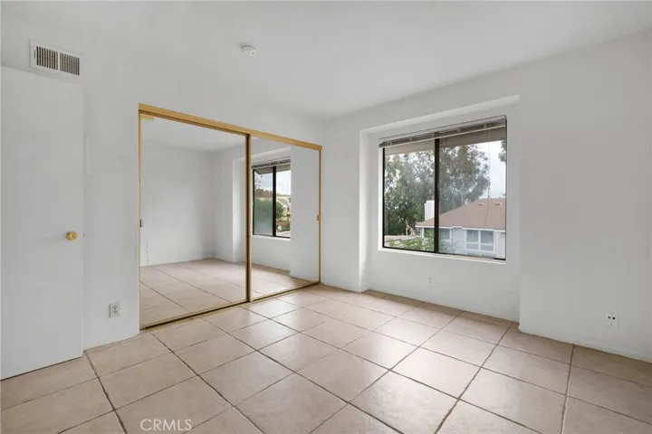 25687 Sycamore Pointe 3h, Lake Forest, California 92630
