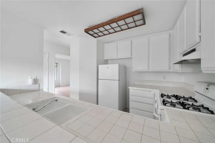 25687 Sycamore Pointe 3h, Lake Forest, California 92630
