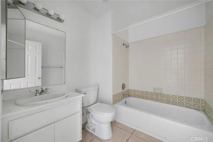 25687 Sycamore Pointe 3h, Lake Forest, California 92630